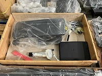 Partij fitness(apparaten), toebehoren en onderdelen, 12 pallets - afbeelding 14 van  14