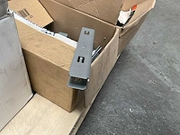 Partij flatfix / clickfit / enphase relais / solar edge zonnepaneel toebehoren - afbeelding 70 van  88