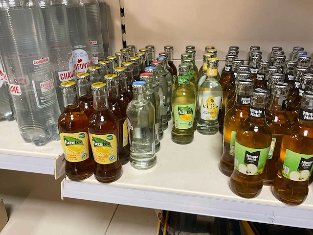 Partij frisdrank - afbeelding 3 van  6