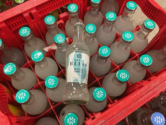 Partij frisdrank - afbeelding 7 van  9