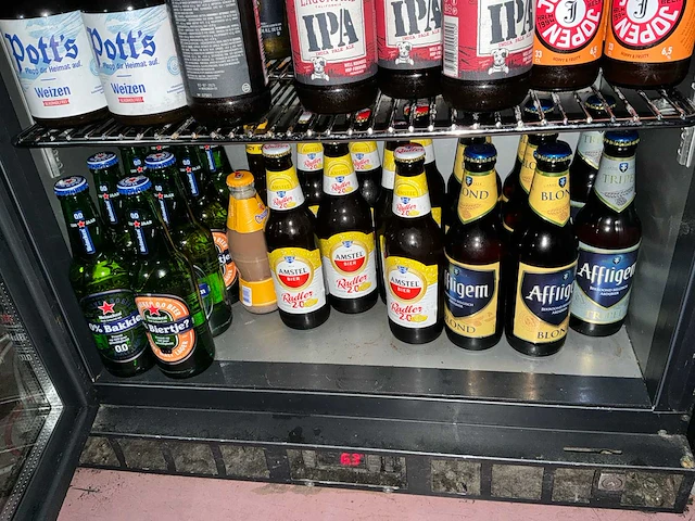 Partij frisdrank/bier en wijn - afbeelding 7 van  21