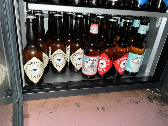 Partij frisdrank/bier en wijn - afbeelding 10 van  21
