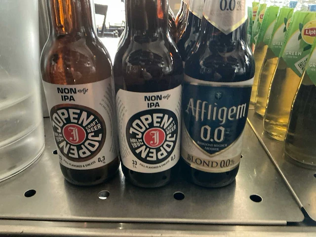 Partij frisdrank/bier en wijn - afbeelding 18 van  21