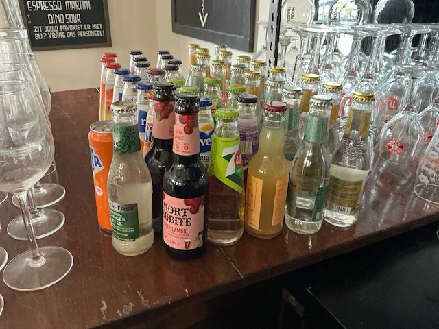 Partij frisdrank/bier en wijn - afbeelding 19 van  21