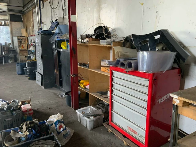 Partij garage inventaris - afbeelding 1 van  17