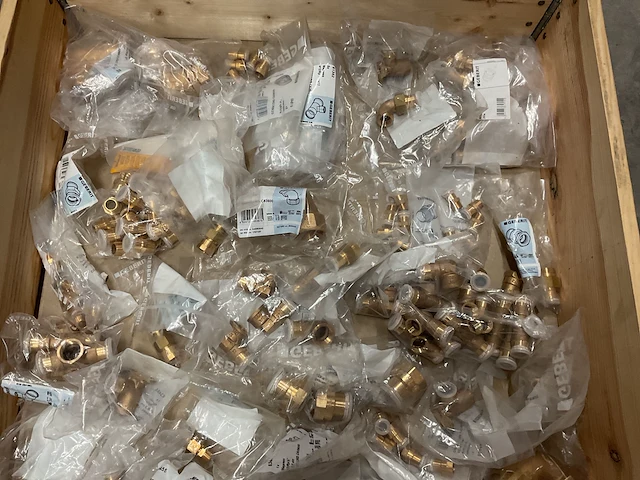 Partij geberit messing persfittingen, 165 stuks - afbeelding 3 van  3