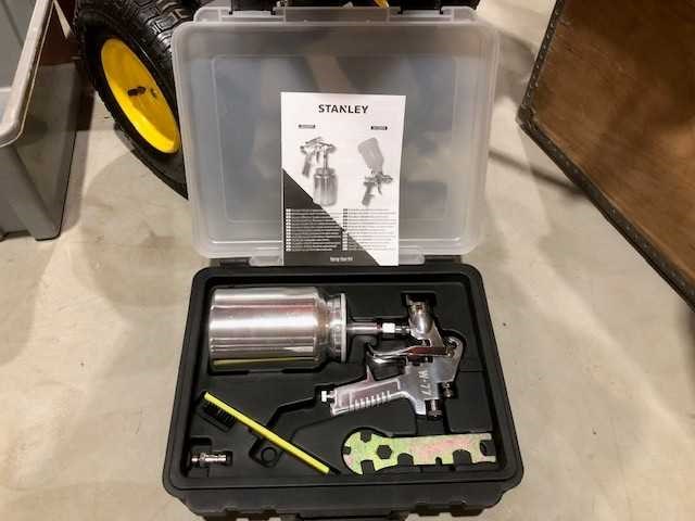 Partij gebruikte en ongebruikte karren, wielen, kisten en verfspuit (14x) - afbeelding 5 van  8