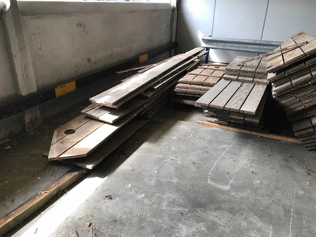 Partij gebruikte hardhouten vlonderplanken - afbeelding 4 van  8