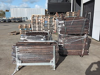 Partij gecreosoteerde weidepalen - afbeelding 10 van  13