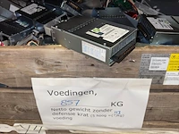 Partij gedemonteerde ict artikelen - afbeelding 7 van  15