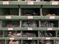 Partij geleiders, spatschermsteunen en rubbers - afbeelding 2 van  37