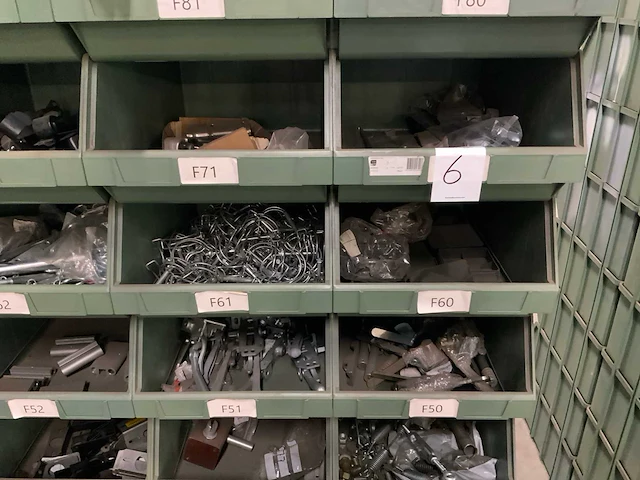 Partij geleiders, spatschermsteunen en rubbers - afbeelding 3 van  37