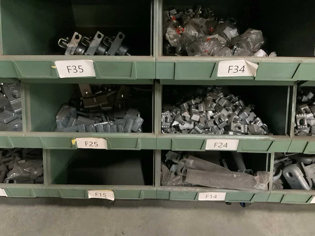 Partij geleiders, spatschermsteunen en rubbers - afbeelding 9 van  37