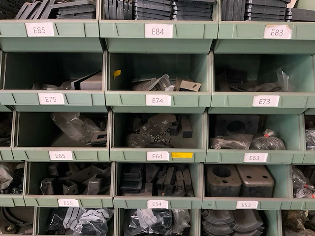 Partij geleiders, spatschermsteunen en rubbers - afbeelding 18 van  37