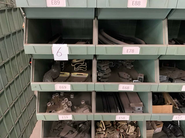 Partij geleiders, spatschermsteunen en rubbers - afbeelding 20 van  37