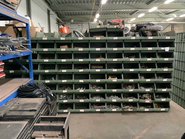 Partij geleiders, spatschermsteunen en rubbers - afbeelding 12 van  37