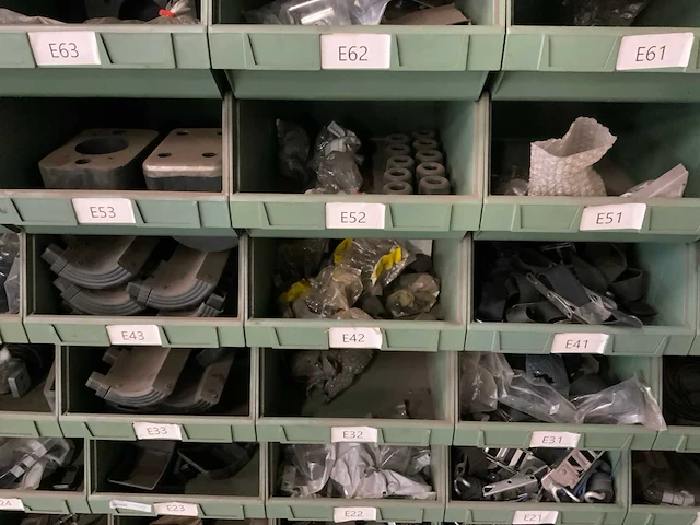 Partij geleiders, spatschermsteunen en rubbers - afbeelding 25 van  37