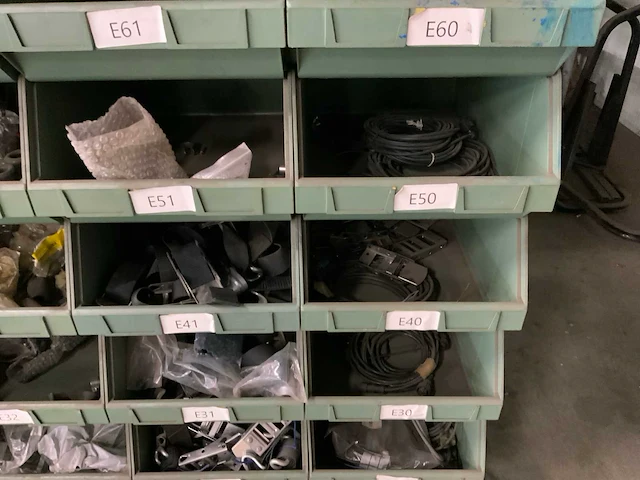Partij geleiders, spatschermsteunen en rubbers - afbeelding 26 van  37