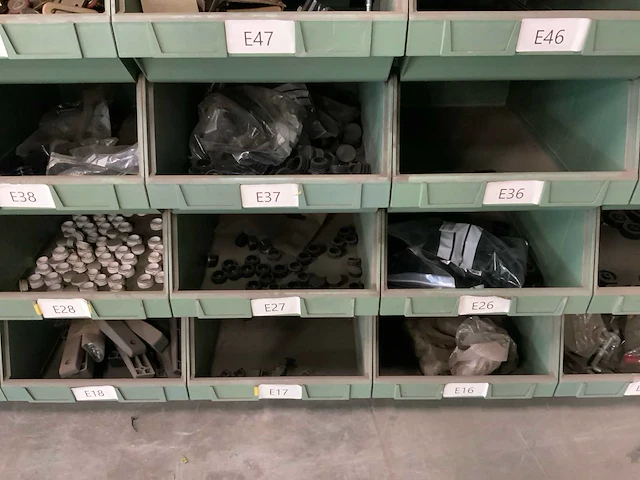 Partij geleiders, spatschermsteunen en rubbers - afbeelding 30 van  37