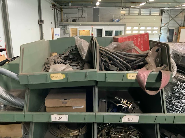 Partij geleiders, spatschermsteunen en rubbers - afbeelding 33 van  37