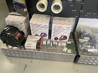 Partij gereedschap en auto onderdelen - afbeelding 2 van  17