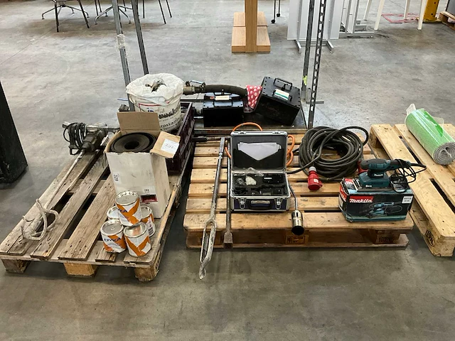Partij gereedschap en divers - afbeelding 1 van  10