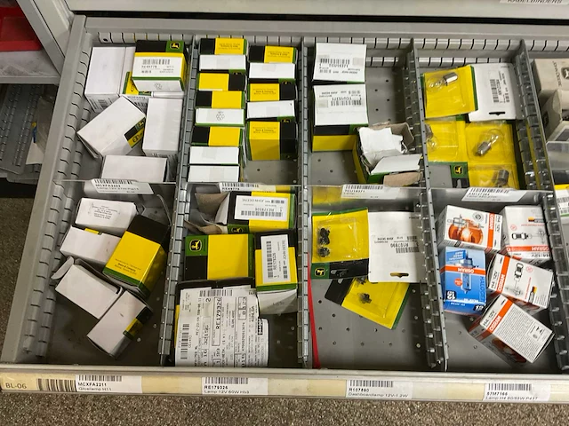 Partij gereedschap toebehoren en divers - afbeelding 6 van  24