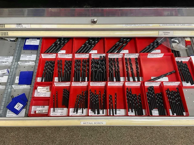 Partij gereedschap toebehoren en divers - afbeelding 1 van  24
