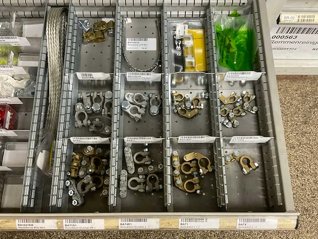 Partij gereedschap toebehoren en divers - afbeelding 13 van  24