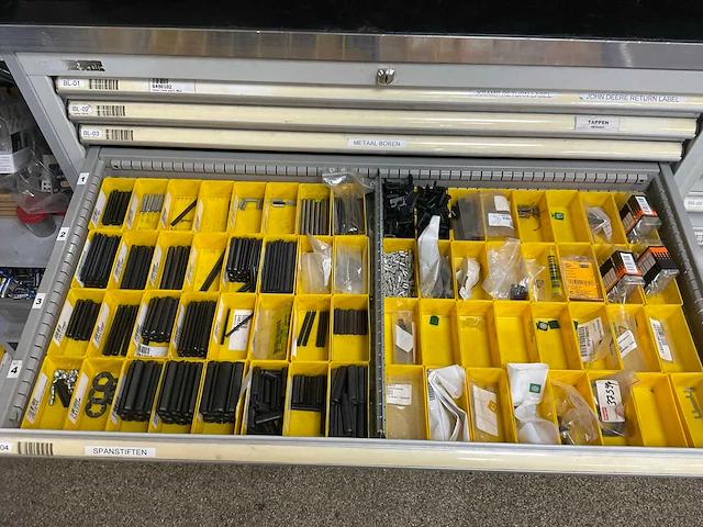 Partij gereedschap toebehoren en divers - afbeelding 24 van  24
