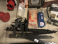Partij gereedschap w.o. schuurmachine, sleutels w.o. duro, bosch - afbeelding 6 van  11