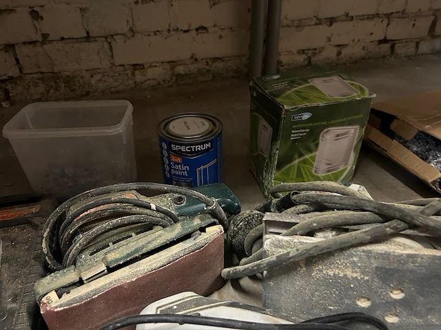 Partij gereedschap w.o. schuurmachine, sleutels w.o. duro, bosch - afbeelding 8 van  11