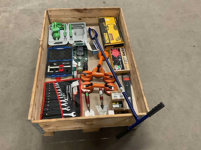 Partij gereedschap - afbeelding 1 van  3