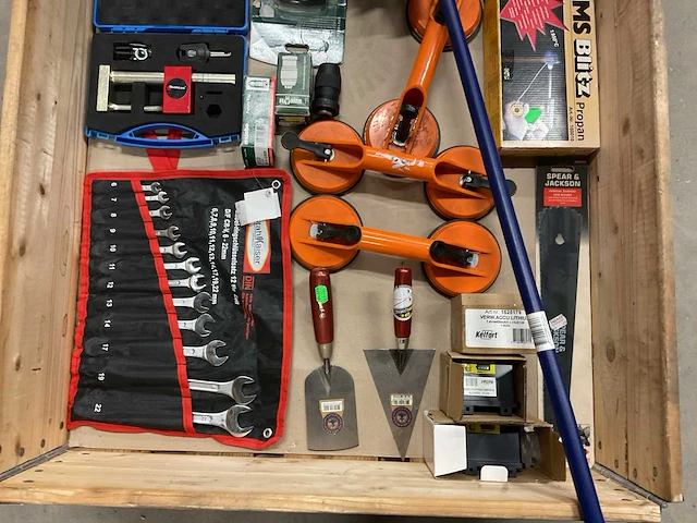 Partij gereedschap - afbeelding 2 van  3