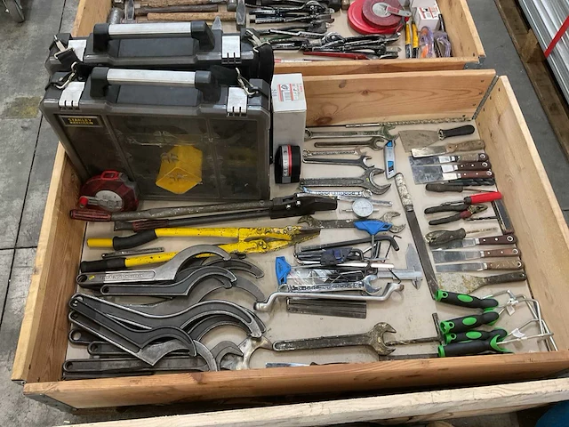Partij gereedschap - afbeelding 1 van  4