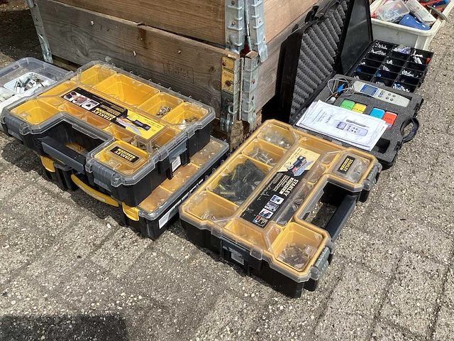 Partij gereedschappen en toebehoren - afbeelding 6 van  11