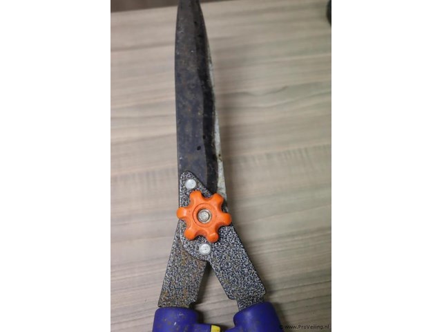 Partij gereedschappen o.a. heggenschaar, hamer, zaag & koevoet; - afbeelding 3 van  8