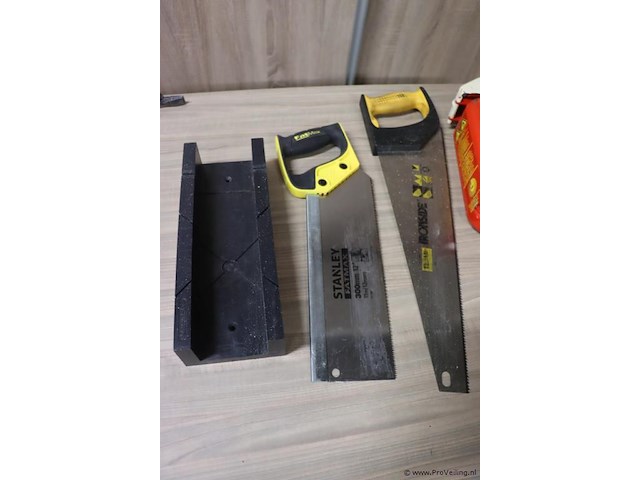 Partij gereedschappen o.a. heggenschaar, hamer, zaag & koevoet; - afbeelding 5 van  8