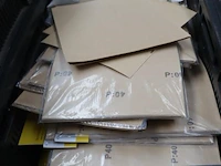 Partij gereedschap/verfartikelen bestaande uit o.a. verfkrabbers, siliconenkit, stofmaskers, verfrollers, stiften & stekkers - afbeelding 5 van  10