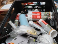 Partij gereedschap/verfartikelen bestaande uit o.a. verfkrabbers, siliconenkit, stofmaskers, verfrollers, stiften & stekkers - afbeelding 7 van  10