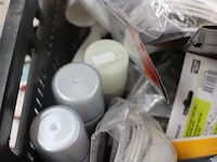 Partij gereedschap/verfartikelen bestaande uit o.a. verfkrabbers, siliconenkit, stofmaskers, verfrollers, stiften & stekkers - afbeelding 10 van  10