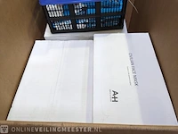 Partij gezichtsmaskers en 3x doos mondkapjes - afbeelding 5 van  9
