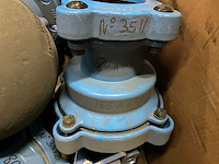 Partij gietijzeren koppelingen & onderdelen - afbeelding 6 van  7