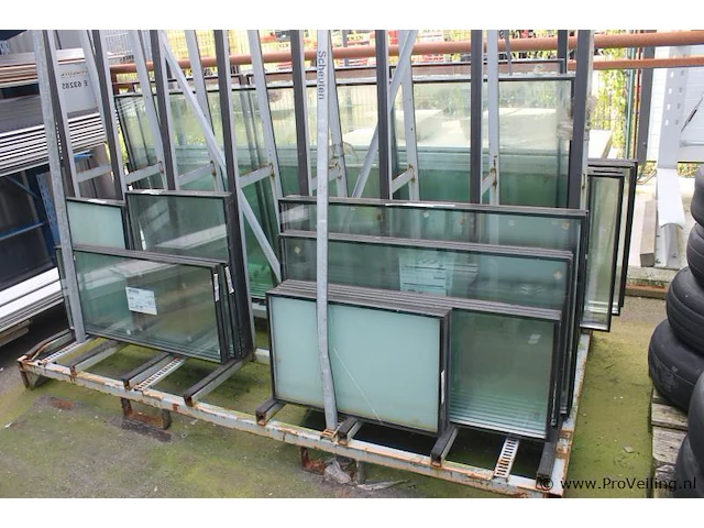 Partij glas - diverse afmetingen - afbeelding 1 van  5