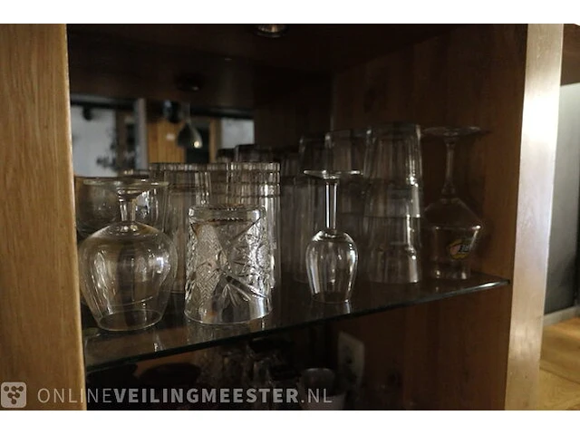 Partij glaswerk en koffiekoppen - afbeelding 3 van  17