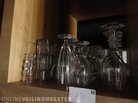 Partij glaswerk en koffiekoppen - afbeelding 8 van  17