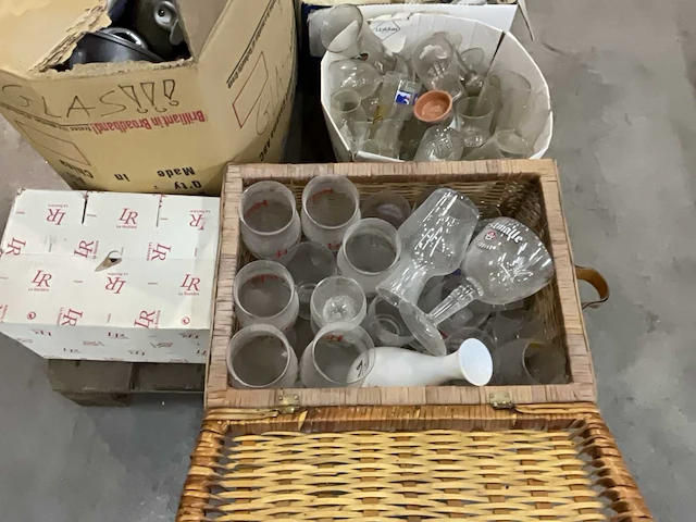 Partij glaswerk en serviesgoed - afbeelding 4 van  8