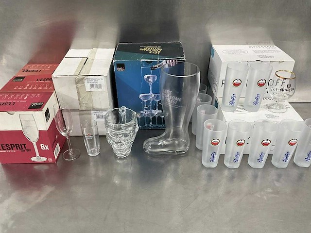 Partij glaswerk - afbeelding 1 van  7