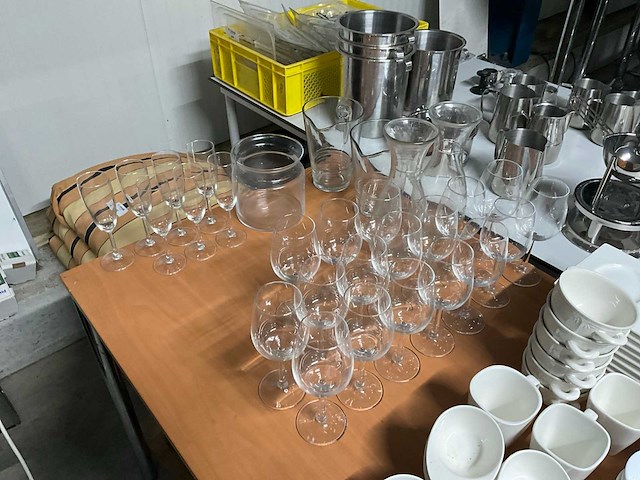 Partij glaswerk - afbeelding 2 van  6