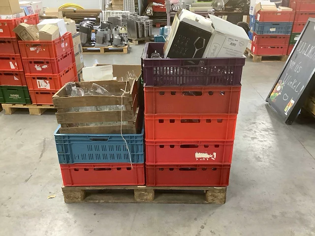 Partij glaswerk - afbeelding 1 van  6
